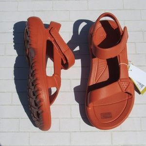 teva hurricane drift mango